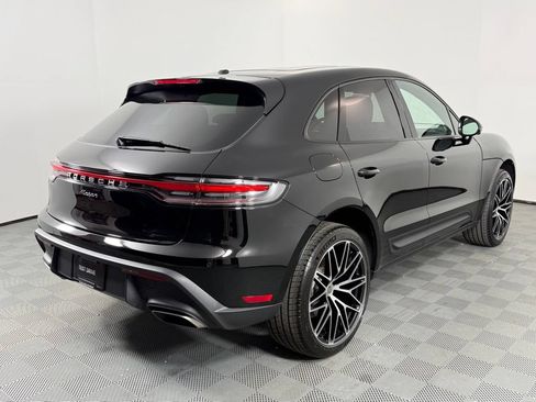 Certified 2026 Porsche Macan AWD/4WD image 7