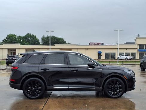Certified 2022 Lincoln Corsair Reserve w/ Elements Package FWD image 21