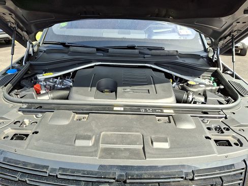 Used 2023 Land Rover Range Rover Sport SE Dynamic image 26