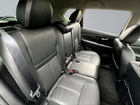 Used 2019 Nissan Rogue SL AWD/4WD image 21