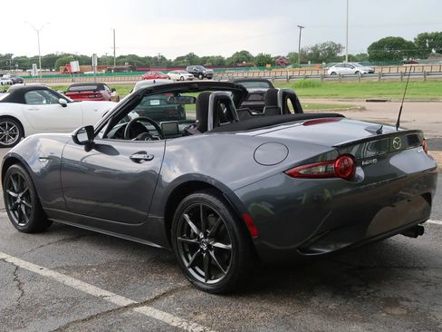 Used 2017 MAZDA MX-5 Miata Club image 42