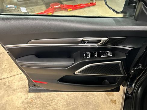 Certified 2024 Kia Telluride S w/ S Sunroof Package AWD/4WD image 16