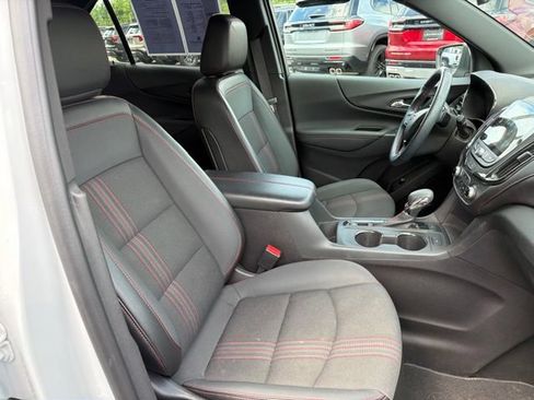 Used 2024 Chevrolet Equinox RS AWD/4WD image 11