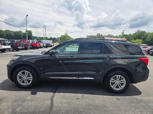 Used 2023 Ford Explorer XLT AWD/4WD image 5