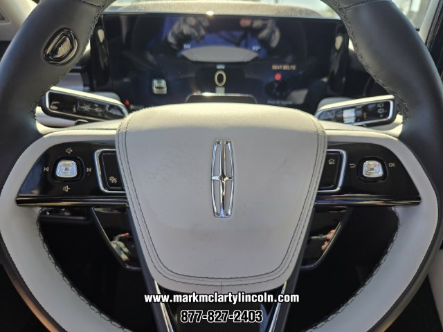 New 2027 Lincoln Aviator 2WD image 22