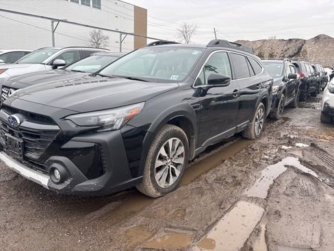 Used 2023 Subaru Outback Limited XT image 1