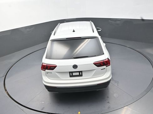Used 2021 Volkswagen Tiguan SE AWD/4WD image 18