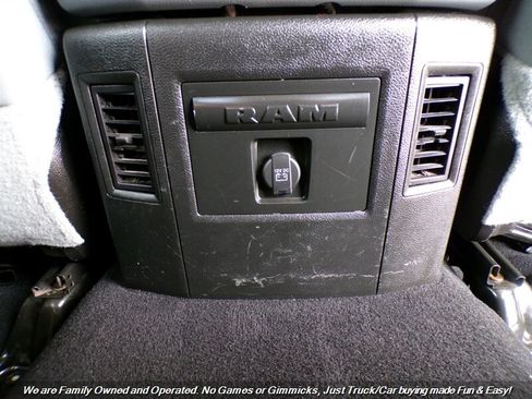Used 2020 RAM 1500 Warlock AWD/4WD image 39
