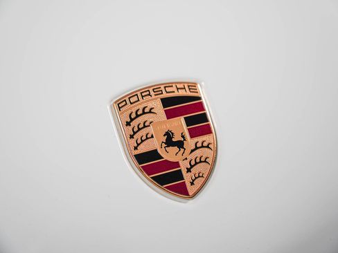 Certified 2024 Porsche Macan AWD/4WD image 29
