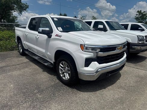 Used 2025 Chevrolet Silverado 1500 LT AWD/4WD image 1