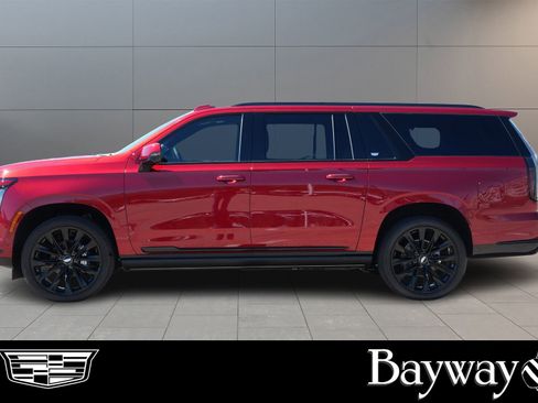 New 2026 Cadillac Escalade ESV Platinum Sport w/ LPO, ONYX Package image 4