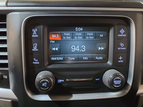 Used 2017 RAM 1500 Classic SLT AWD/4WD image 12
