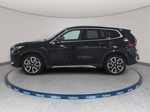 Certified 2025 BMW X1 xDrive28i w/ Technology Package image 8