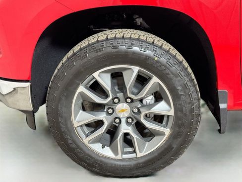 New 2026 Chevrolet Silverado 1500 LT w/ Z71 Off-Road Package image 19