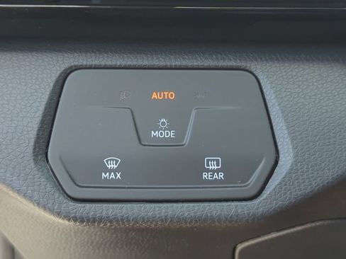 Certified 2023 Volkswagen ID.4 Pro image 24