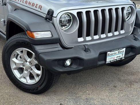 Used 2021 Jeep Wrangler Unlimited Sport AWD/4WD image 6