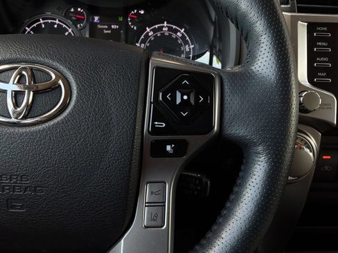 Used 2024 Toyota 4Runner SR5 Premium w/ Moonroof Package AWD/4WD image 39