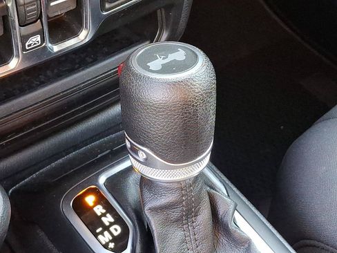 Used 2021 Jeep Wrangler Unlimited Sport AWD/4WD image 14