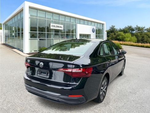 Certified 2024 Volkswagen Jetta S FWD image 5