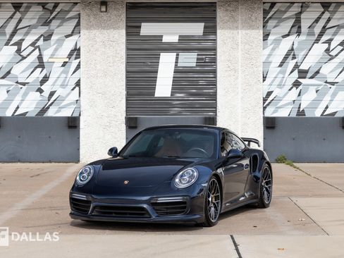 Used 2018 Porsche 911 Turbo S image 5