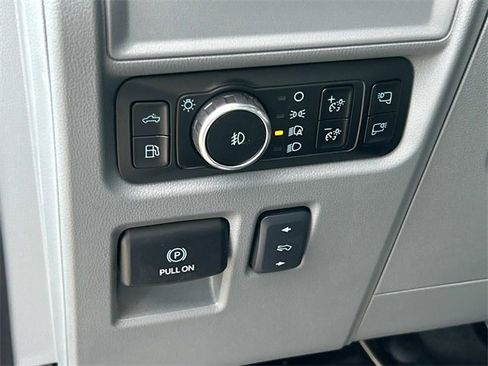 New 2025 Ford F150 XLT w/ Equipment Group 303A High image 28