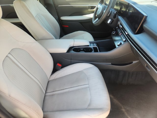 Used 2025 Hyundai Sonata SEL FWD image 14