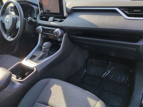 Certified 2025 Toyota RAV4 XLE image 30