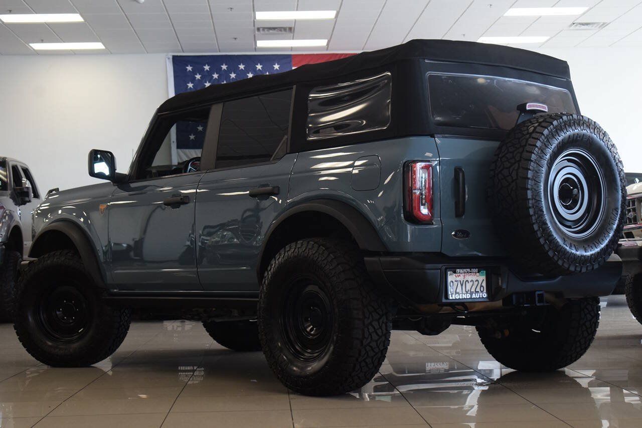 Used 2022 Ford Bronco Badlands AWD/4WD image 5