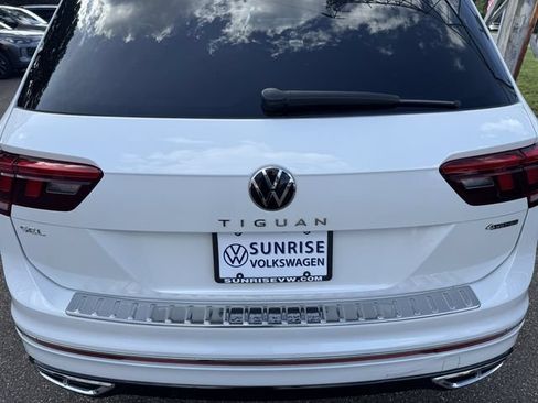 Used 2024 Volkswagen Tiguan SEL R-Line AWD/4WD image 36