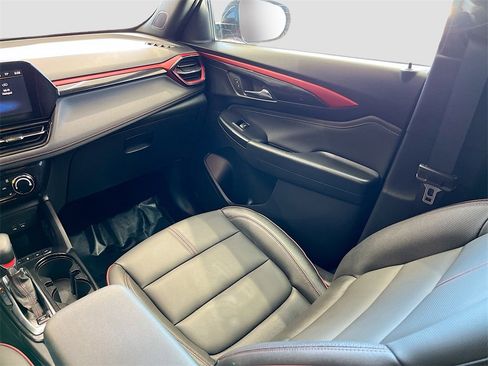 Used 2025 Chevrolet TrailBlazer RS image 22