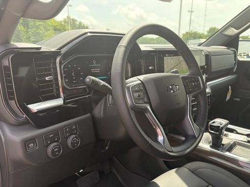 New 2026 Chevrolet Silverado 1500 RST w/ Redline Edition AWD/4WD image 16