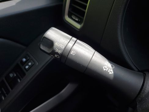 Certified 2023 Nissan Frontier SV w/ SV Convenience Package image 18