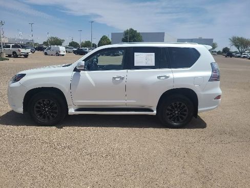 Used 2021 Lexus GX 460 Premium w/ Premium Package AWD/4WD image 9