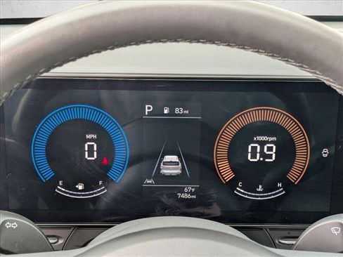 Used 2025 Hyundai Kona SEL image 11