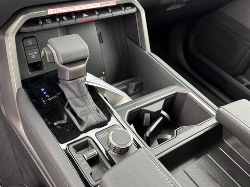 New 2026 Toyota Tundra Limited image 19