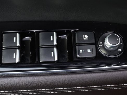 Used 2025 MAZDA CX-5 Signature image 24