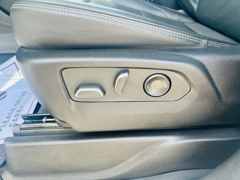 Used 2023 GMC Yukon Denali image 18