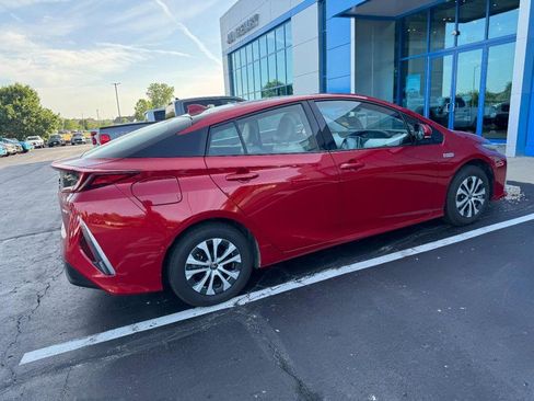 Used 2020 Toyota Prius Prime Limited FWD image 3