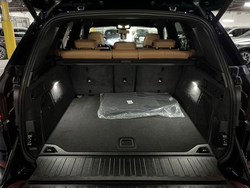 New 2026 BMW X5 M60i w/ Executive Package image 24