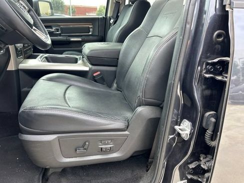 Used 2017 RAM 1500 Laramie w/ Convenience Group AWD/4WD image 16
