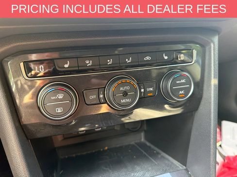 Used 2021 Volkswagen Tiguan SE AWD/4WD image 14