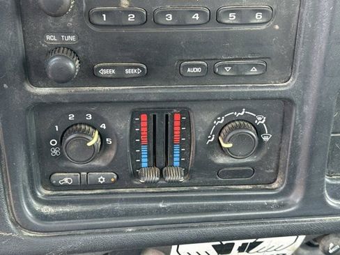 Used 2006 Chevrolet Silverado 3500 4x4 Regular Cab image 18