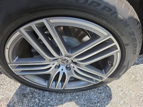 Used 2020 Mercedes-Benz GLS 450 4MATIC image 7