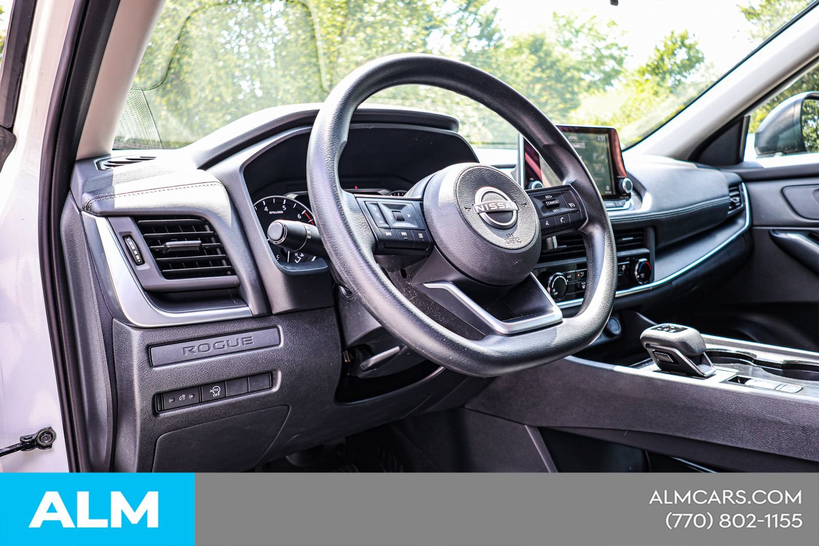 Used 2024 Nissan Rogue S FWD image 21