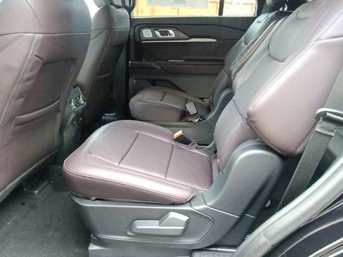New 2026 Ford Explorer Platinum image 27