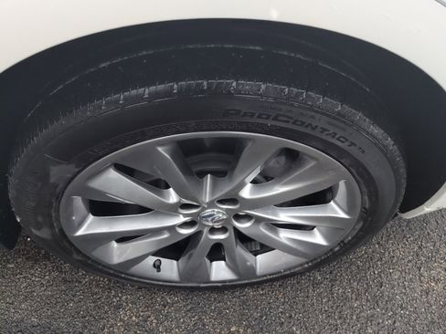 Used 2022 Buick Envision Avenir w/ Safety Package image 19