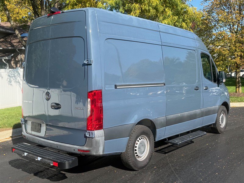 Used 2019 Mercedes-Benz Sprinter 144 image 6