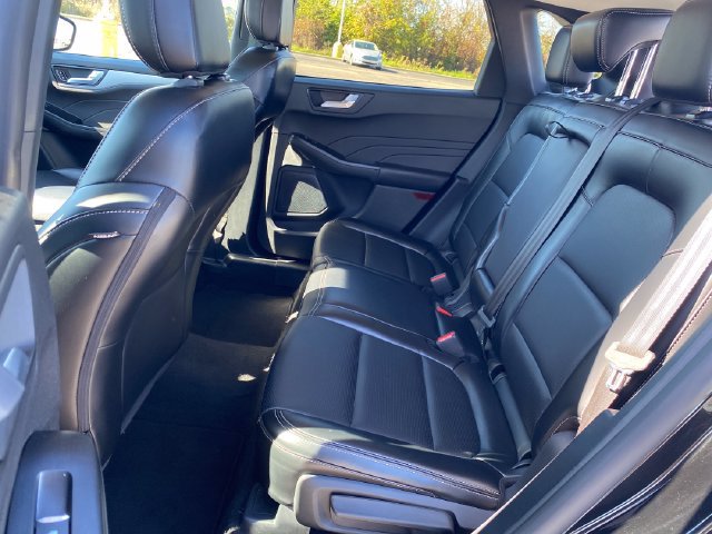 Used 2024 Ford Escape Platinum AWD/4WD image 19