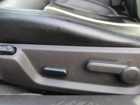 Used 2011 Ford Mustang GT Premium RWD image 11