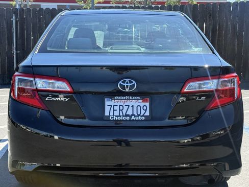 Used 2014 Toyota Camry LE image 4